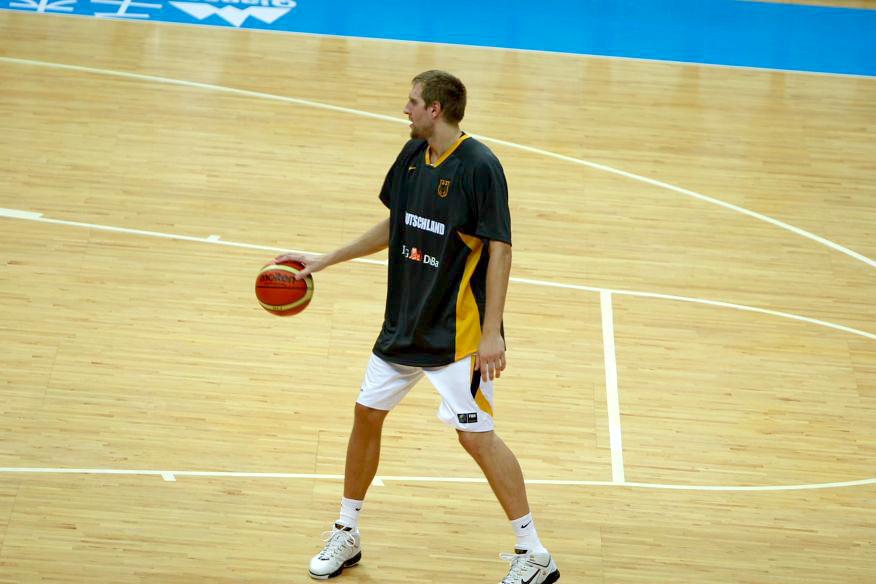 诺维茨基三代教练解析:唐·尼尔森、约翰逊与卡莱尔如何塑造德克